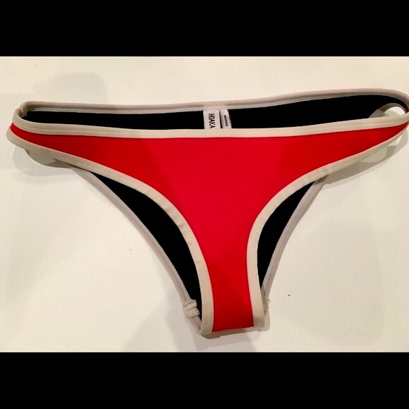 Red Hoaka Swimsuit - Picture 3 of 9